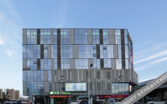 Ibis Styles Hotel (Yangchenghu Zhonglu Metro Station)