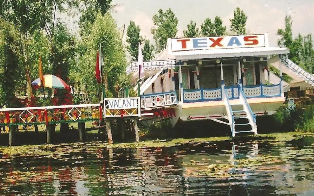 Texas Houseboats