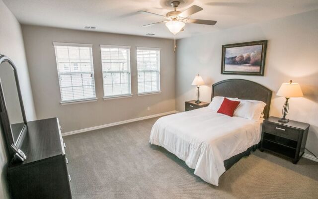 Beautiful furnished 3 bedroom Allen Home