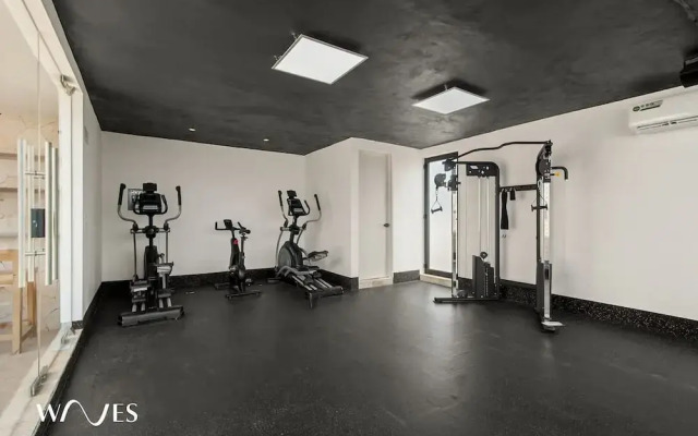 Great Located w Private Pool Fully Equipped Gym