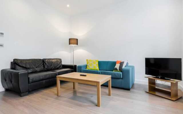 Cosy Philbeach Gardens Gem