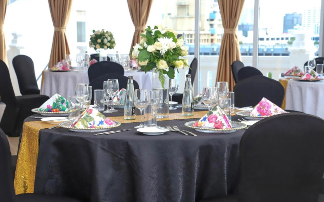 Sentrim Castle Royal Hotel