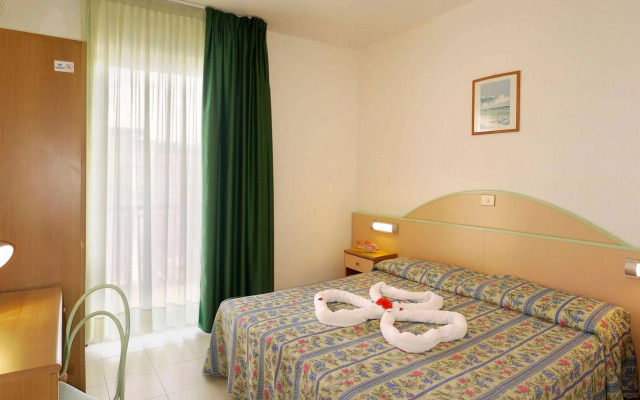 Hotel Beach 2