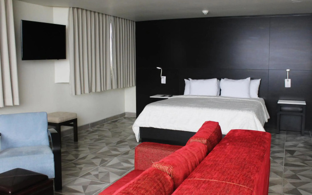 Hotel Corona Plaza