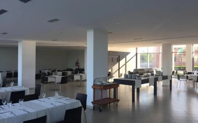 Inn Naples Airport