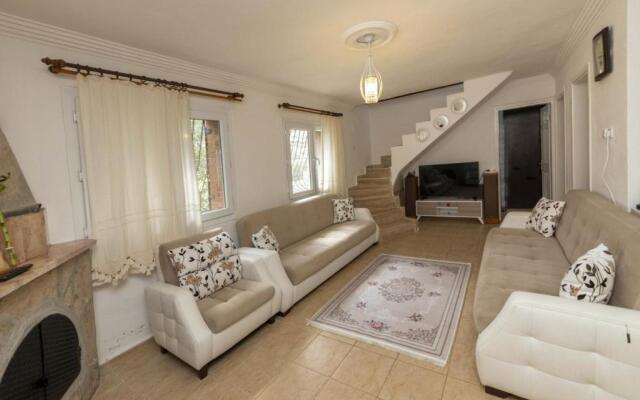 Splendid Villa Surrounded by Nature Near Milas-bodrum Airport