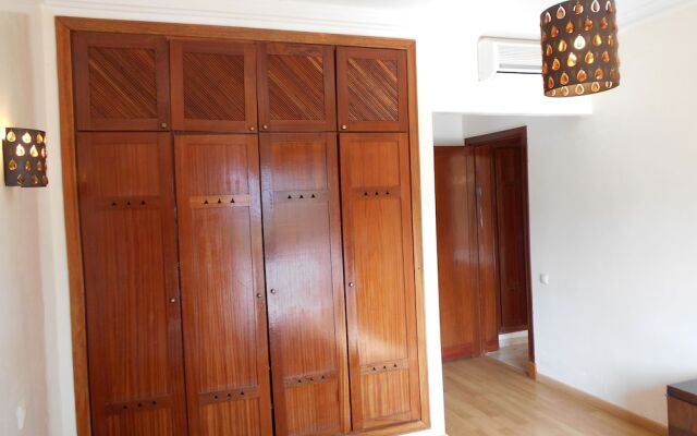 Lovely two Bedroom Apartment Ref T24302