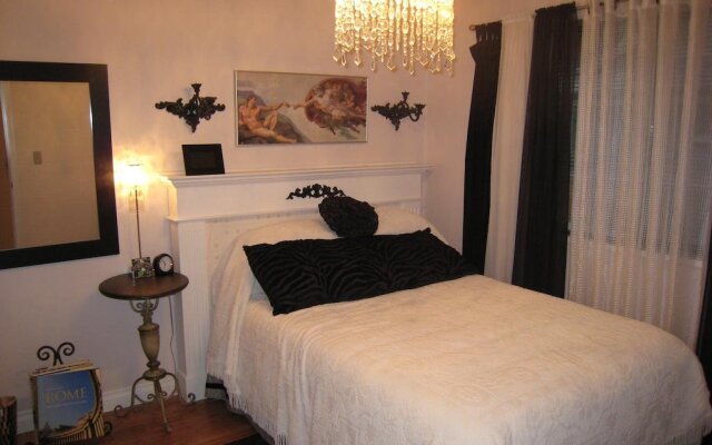 Donna's Bed and Breakfast
