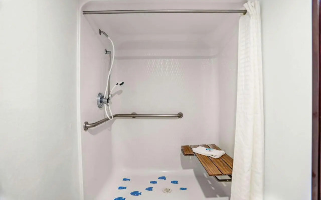 Superstition Inn and Suites