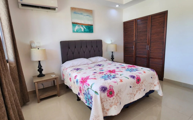 Casa Naranja Jungle Villa