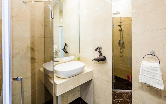 Royal Premier Apartment