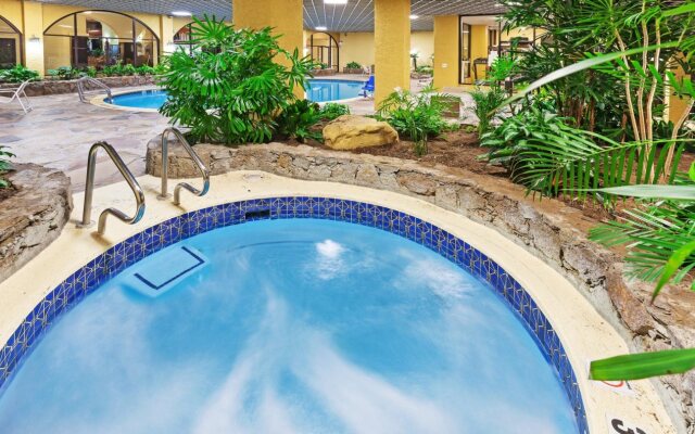 Crowne Plaza Suites Houston Southwest