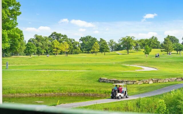 The Rockford Escape - Holiday Hills Branson - Golf Resort - Outdoor Pools