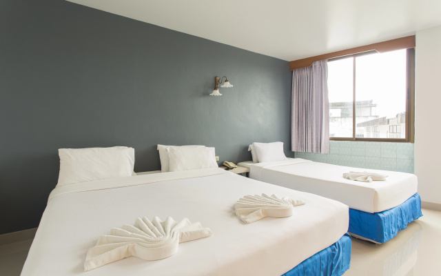 City Hotel