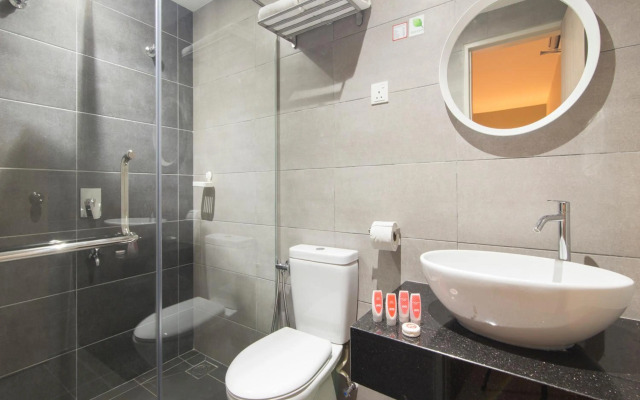 Super OYO 1191 Yootel Boutique Hotel