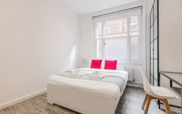 Central London 3-Bed Apartment near Oxford Street