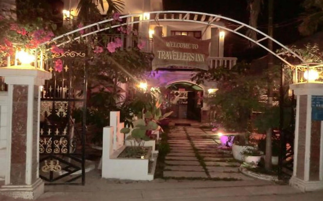 EOcambo Villa