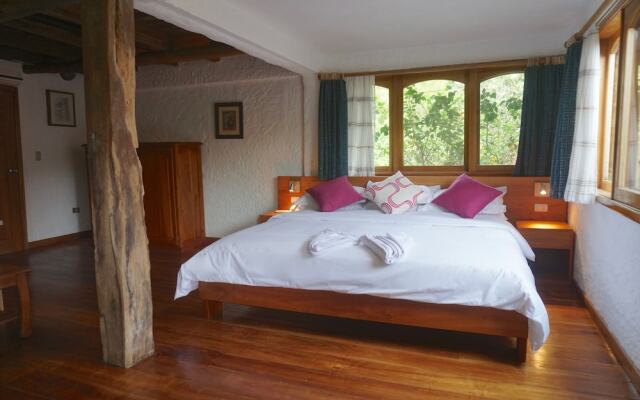 Altair Galapagos Lodge