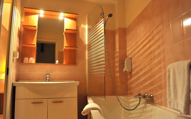 Maisons du Monde Hôtel & Suites - Nantes