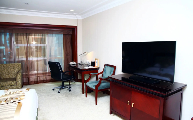 Pavilion Century Tower Hotel