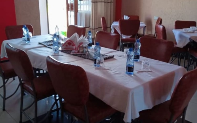 MT Ararat Hotel