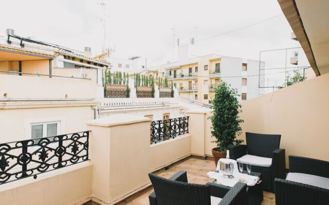 Ad Hoc Monumental Hotel