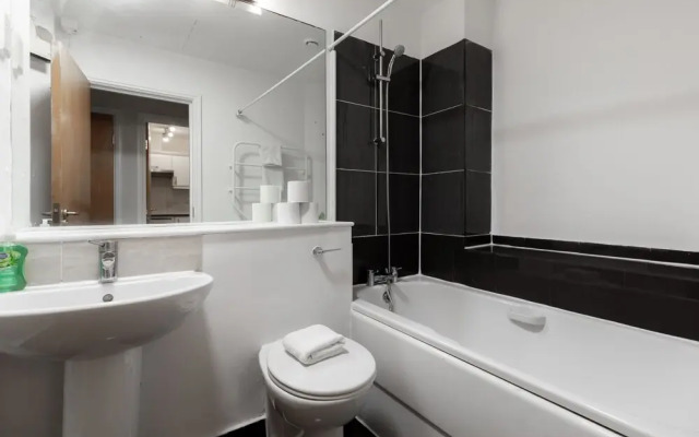 Comfy Apartments in Queensway