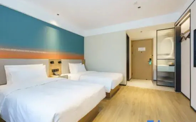 Nihao Hotel (Shenyang Santaizi Subway Station)