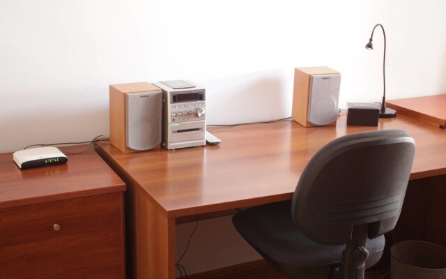 Spacious Family Apt in Sepolia Athens