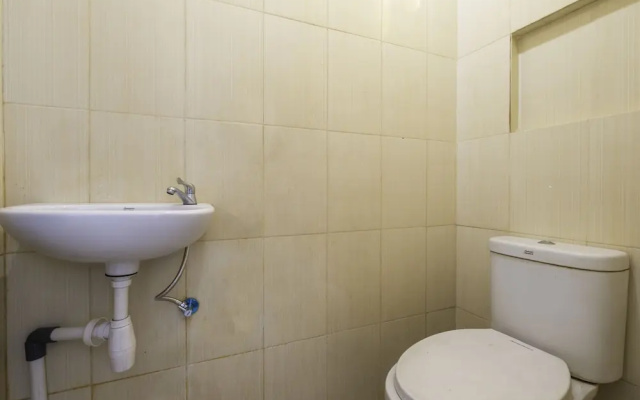 The Karins Guesthouse by OYO Rooms