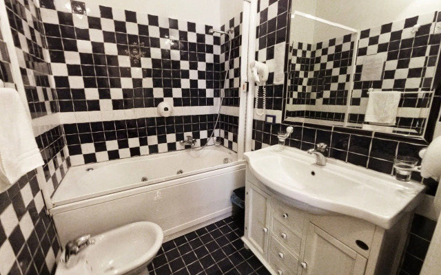 Colosseo Rooms Imperial Rome