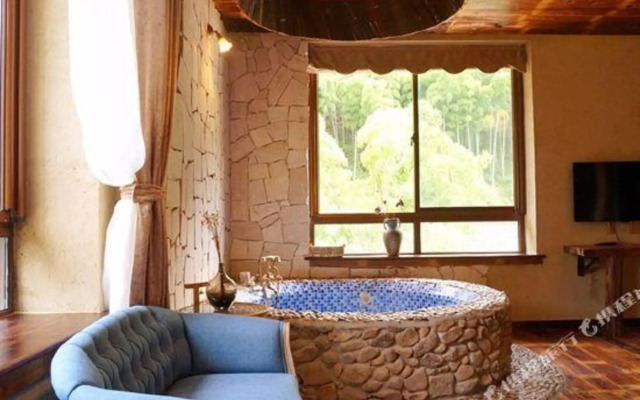 MoGan Mountainside Resort
