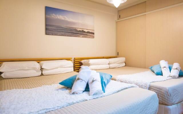 Shinsaibashi Beach House