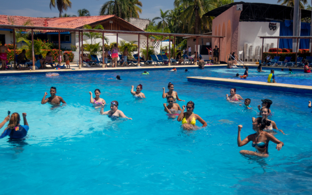 Qualton Club Ixtapa - All Inclusive