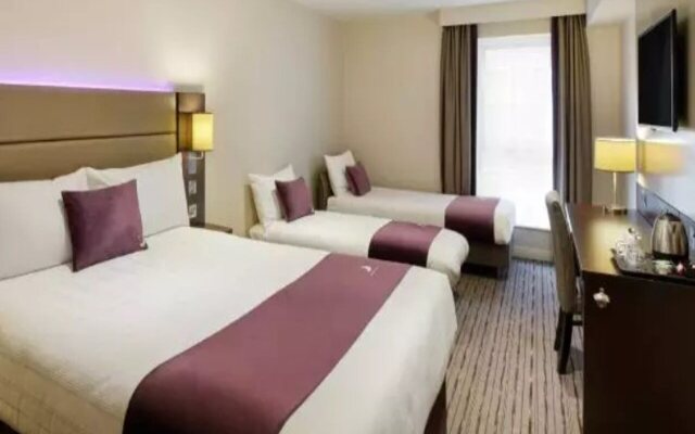 Premier Inn Cheltenham Town Centre