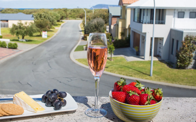 The Beach House at Bayside