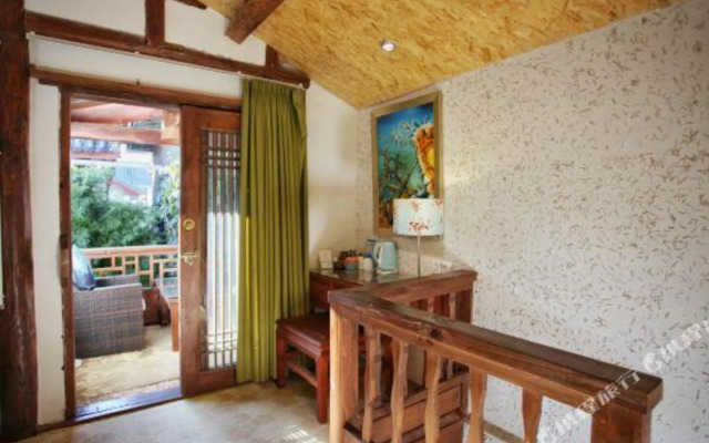 Lijiang Liuyue Tang Inn