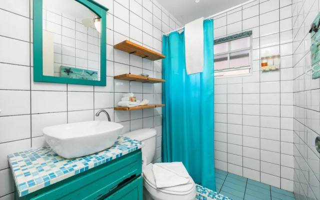 Quiet Cozy Central 2br1ba w Private Pool BBQ