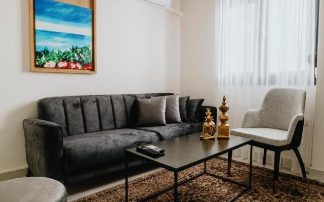 ALEXANDRA Boutique Residence Downtown