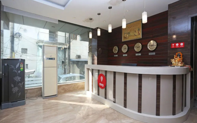 OYO 11325 Hotel Superb