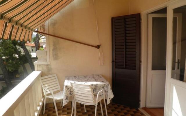 Vese - 200 m from beach - SA3(2+1)