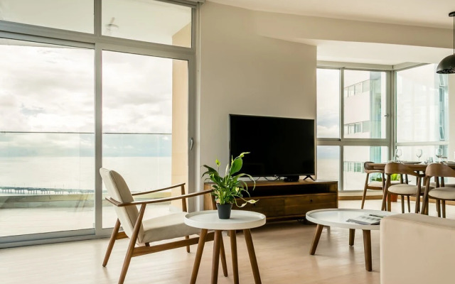 New Elegant Ocean View