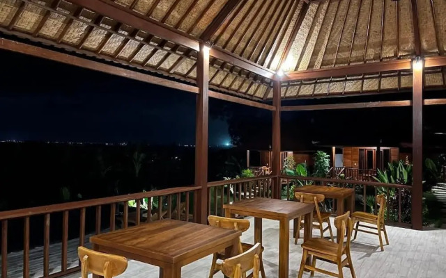 Sunset Hill Lembongan