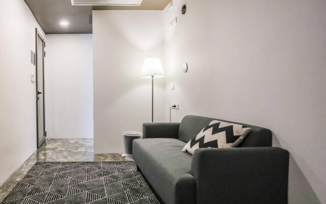Collection O The Spades Hostel