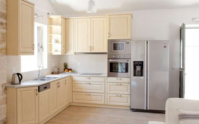 Thanelli in Paxi With 2 Bedrooms and 1 Bathrooms