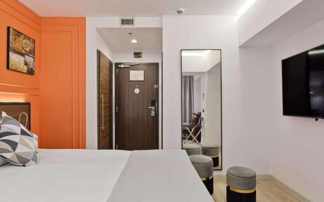 Bucharest Unirii Square