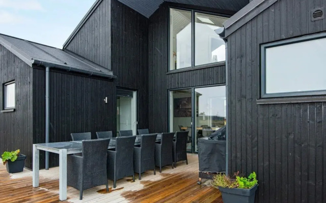 10 Person Holiday Home in Harboore-by Traum