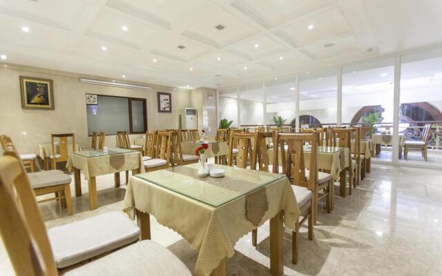 Moonlight Da Nang Hotel