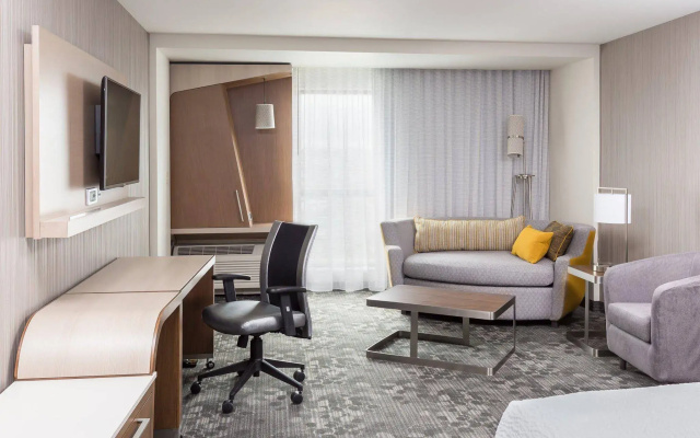 Courtyard by Marriott Bismarck North
