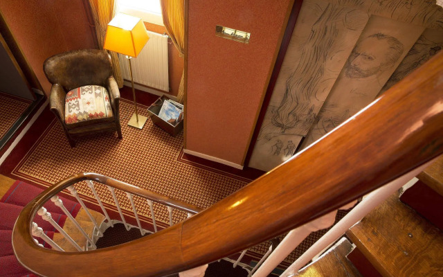 Hotel Des Arts Paris Montmartre
